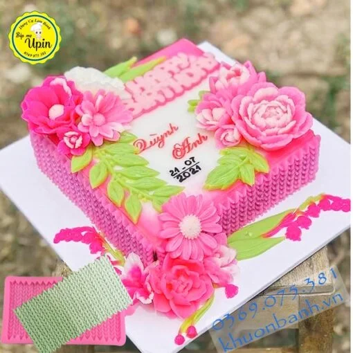 Khuôn ốp viền len đan