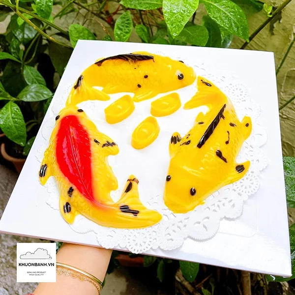 Khuôn cá chép thỏi vàng