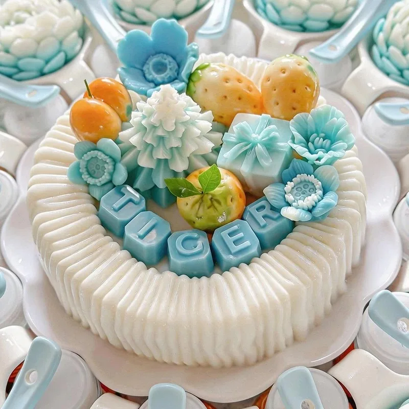 Khuôn Làm Bánh Kết Cấu Cuộn Dây Hình Trụ Tròn Silicone Cao Cấp Chống Dính Làm Pudding Rau Câu Socola